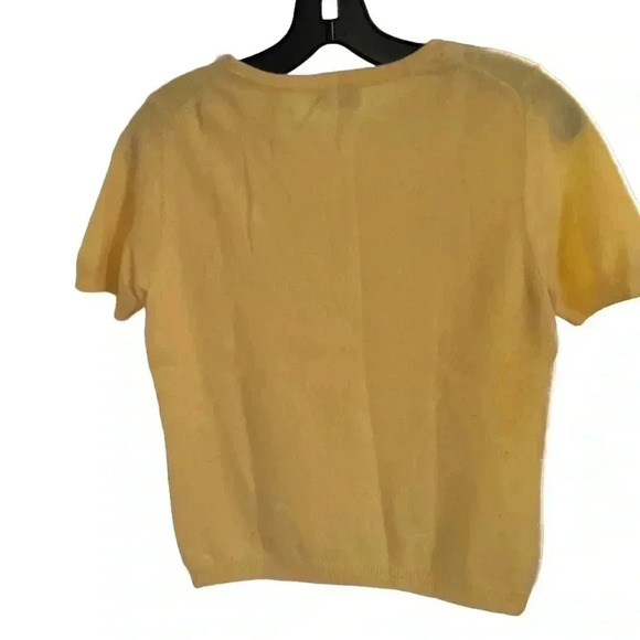Lord & Taylor women’s CASHMERE short sleeve crew neck sweater size M - Picture 2 of 5